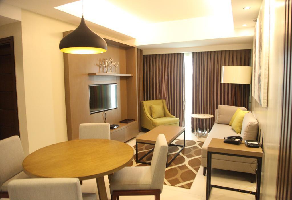 Padgett Place Prime Suites Cebu ภายนอก รูปภาพ