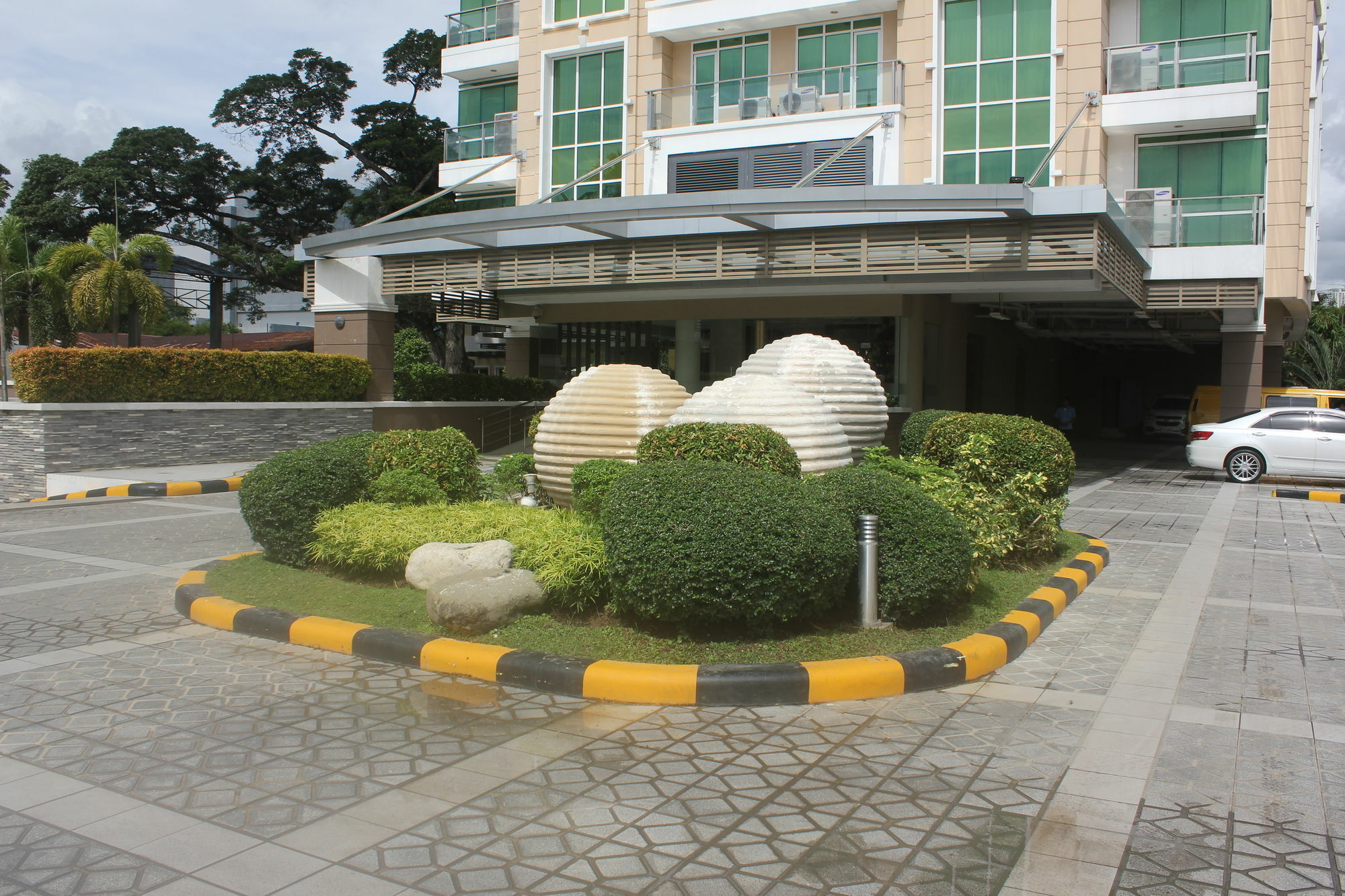 Padgett Place Prime Suites Cebu ภายนอก รูปภาพ