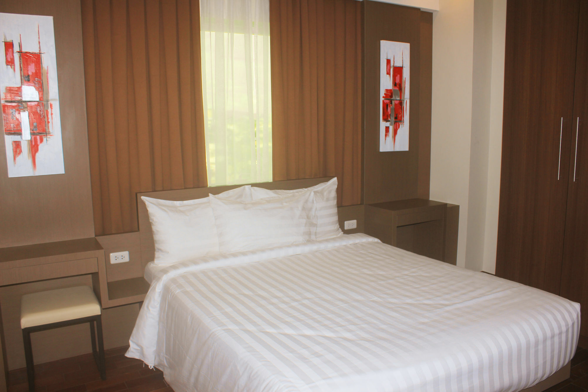 Padgett Place Prime Suites Cebu ภายนอก รูปภาพ