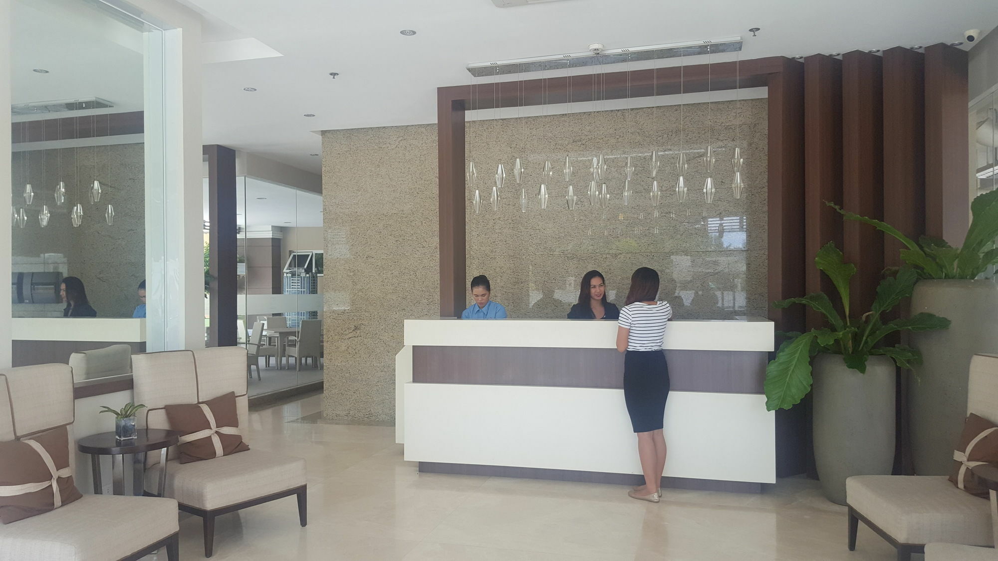 Padgett Place Prime Suites Cebu ภายนอก รูปภาพ